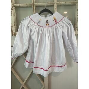 Smockingbird size 7 white smocked girls top with princesses